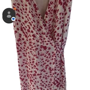 NWT Olivaceous Pink and White Asymmetrica Warped l Maxi Dress